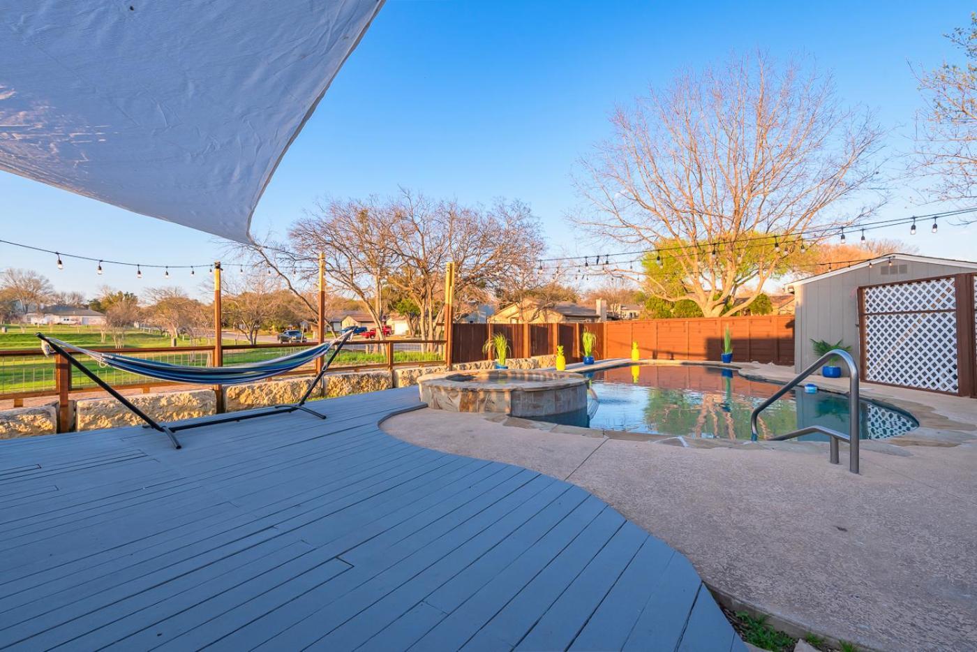 Stunning Pool Overlooking Golf Course & Game Room San Antonio Exterior photo
